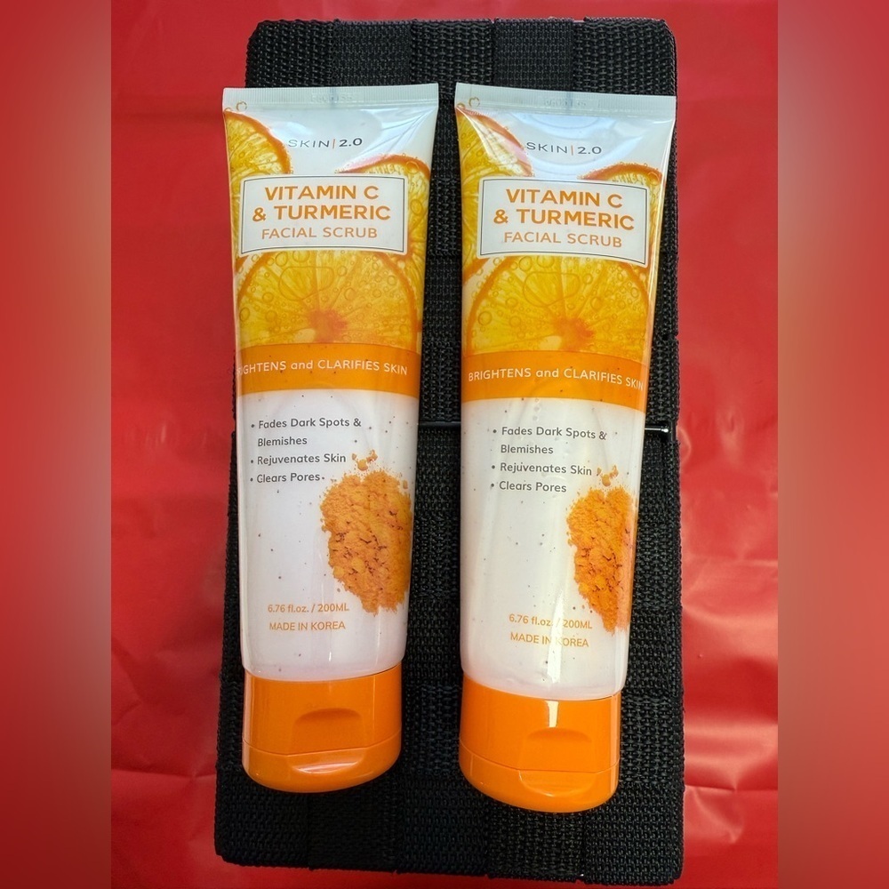 S K I N 2.0   Vitamin C & Turmeric Facial Scrub